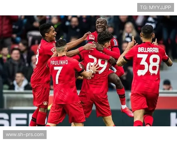 门兴战术解析:高位逼抢与边路进攻的协同机制 门兴战术解析:高位逼抢与边路进攻的协同机制