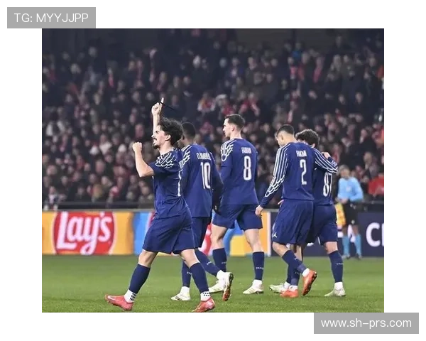 杜埃 vs 维蒂尼亚：进攻中场的组织效率与推进能力对比