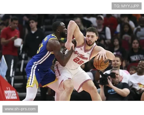 德雷蒙德·格林挡拆牵制拉开防线 提升勇士团队空间效率